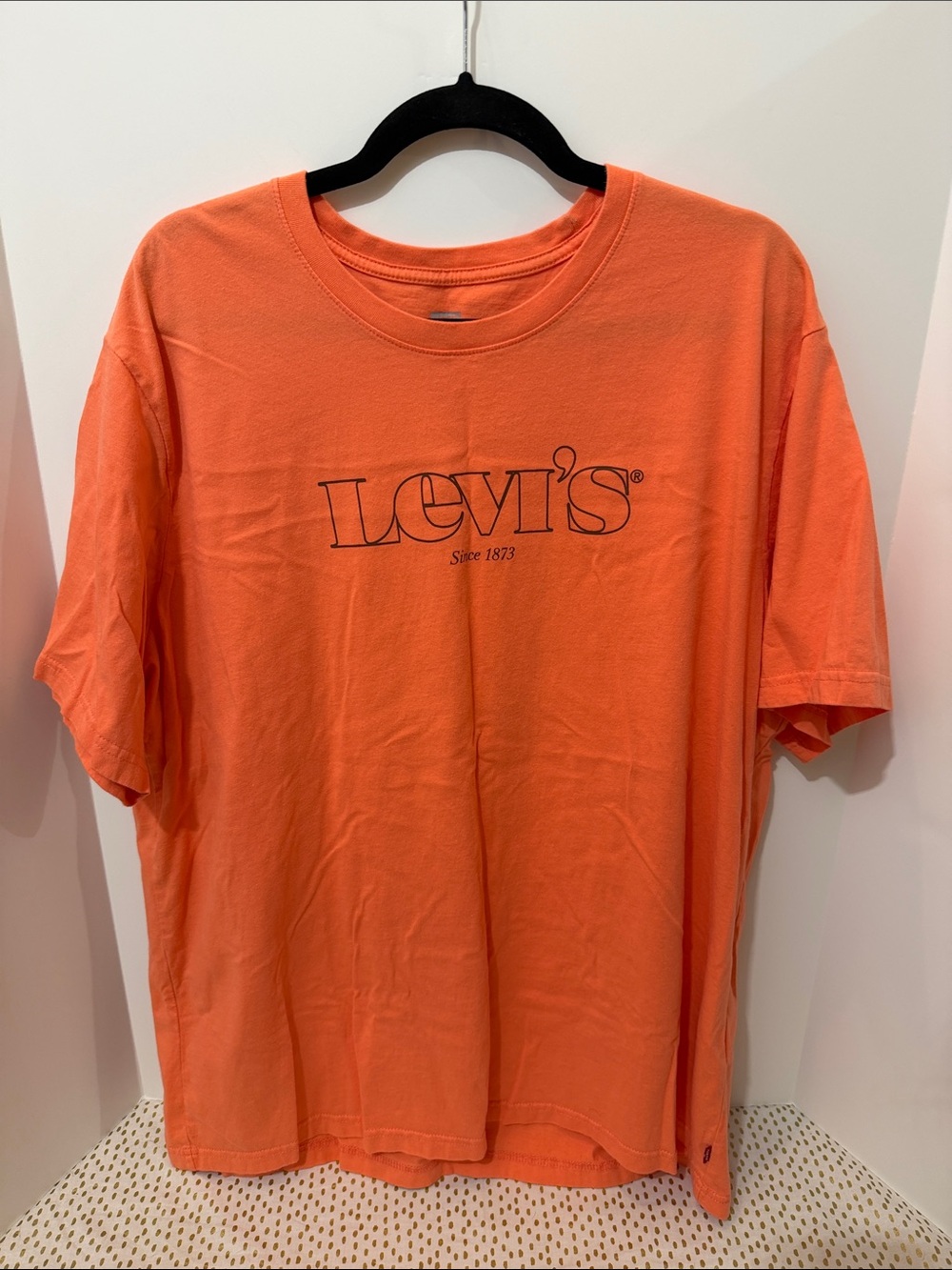 Levi's Orange Logo Crew Tee
